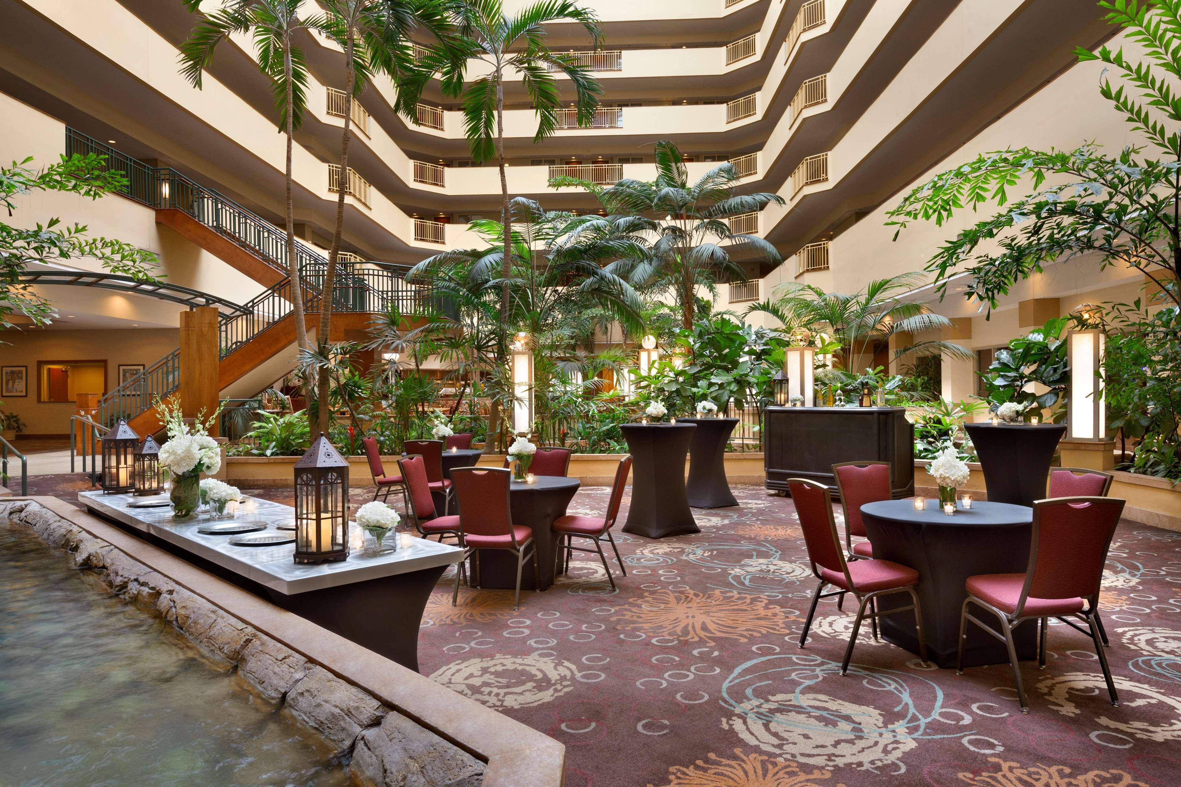 فندق فندق إمباسي سويتس تامبا يو إس إف بالقرب من بوش جاردنز المظهر الخارجي الصورة
